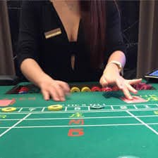 705bet